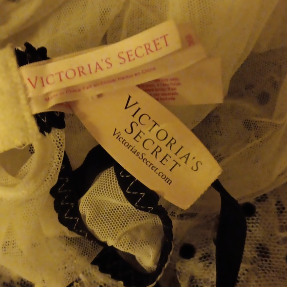 NWT VICTORIA SECRETS WHITE POLKA DOT BABY DOLL - 36B - Picture 7 of 7